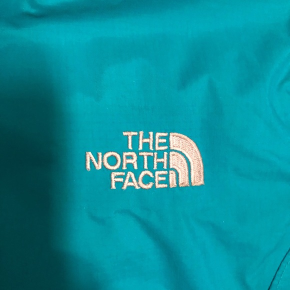Turquoise North Face Hyvent raincoat - Picture 4 of 6